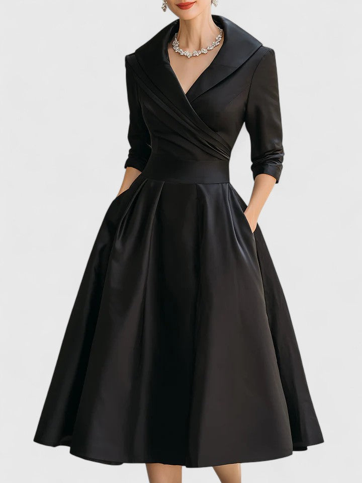 Damen A-Linienkleid Wickelkragen Feminin Schwarz - Eveloria