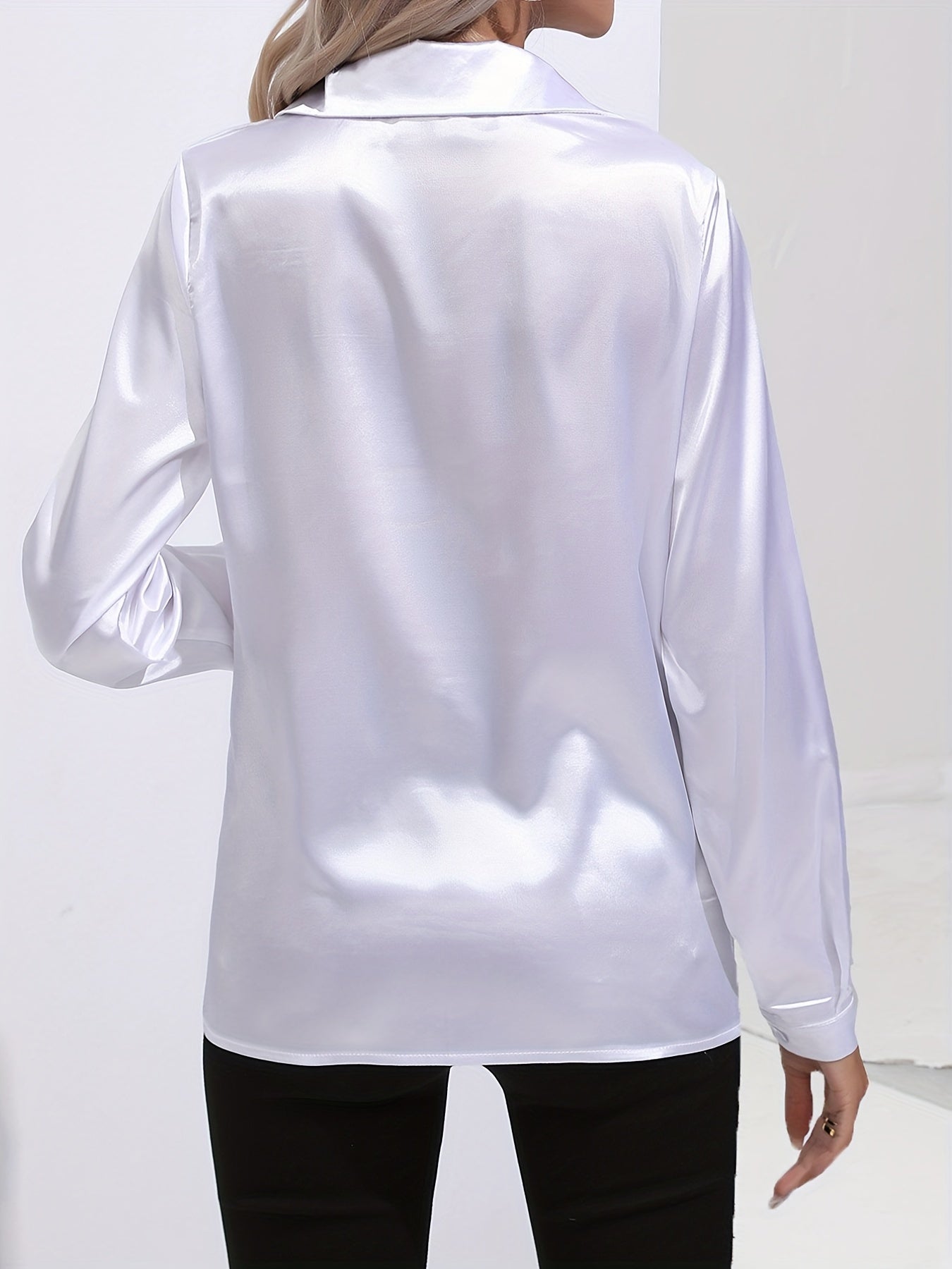 Damen Satin-Bluse Reverskragen Knopfleiste Eleganz