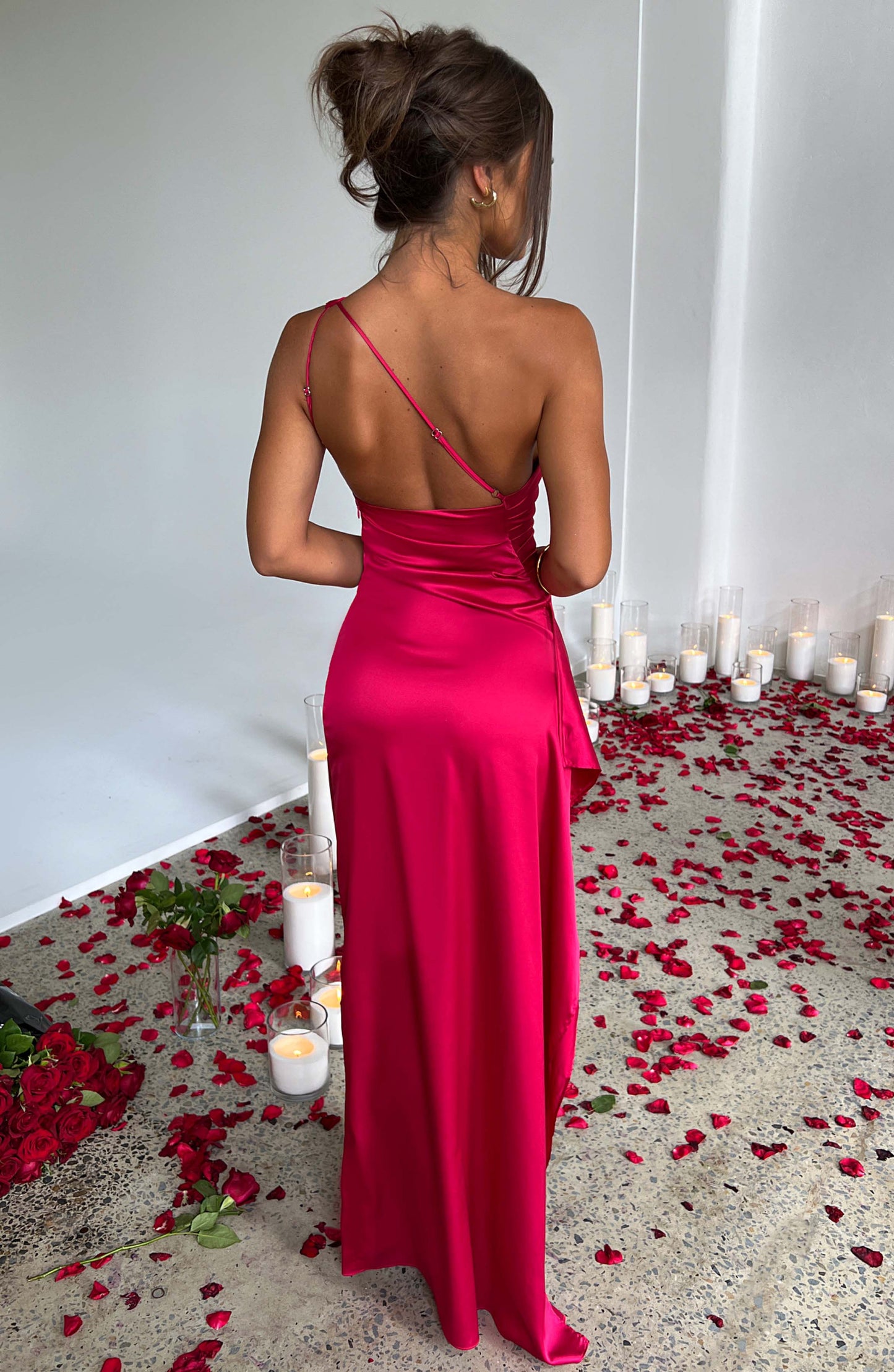 Damen Maxikleid Satin Einer Schulter Plissee