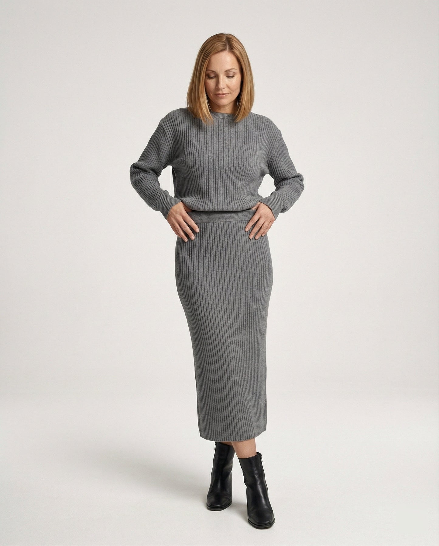 Damen Strickset Pullover und Rock - Eveloria