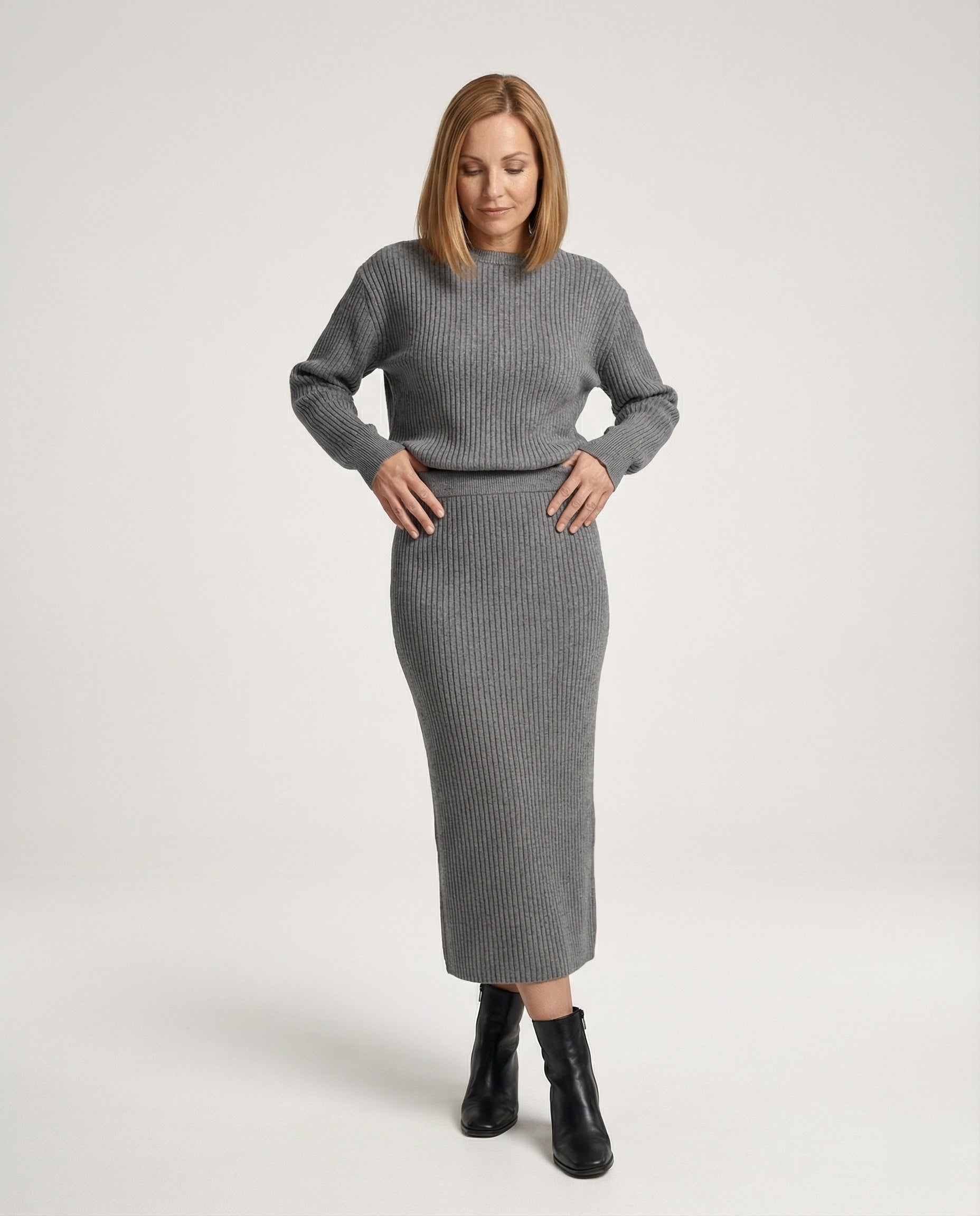 Damen Strickset Pullover und Rock - Eveloria