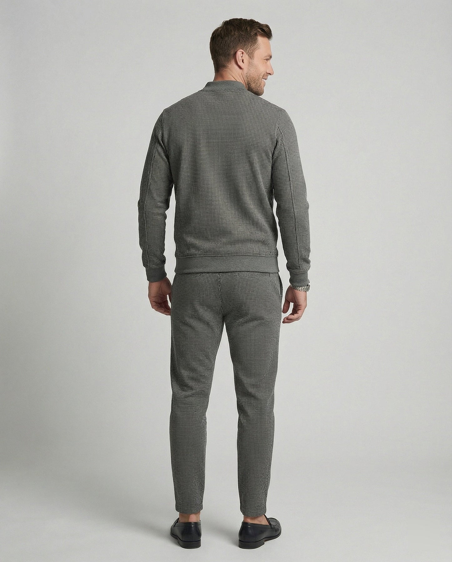 Lässiger Freizeitanzug Modern
