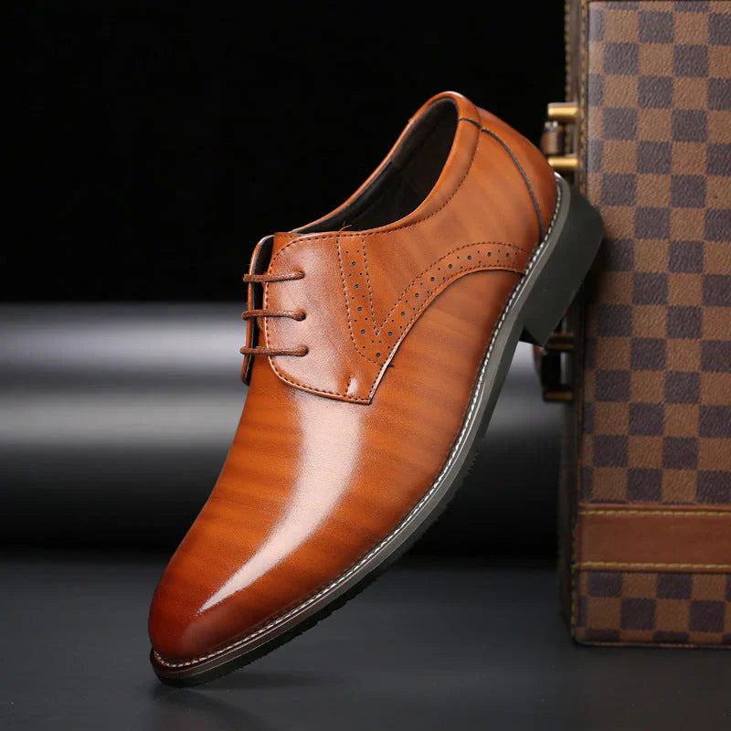 Herren Anzugschuhe Leder Klassische Passform Brogue Details