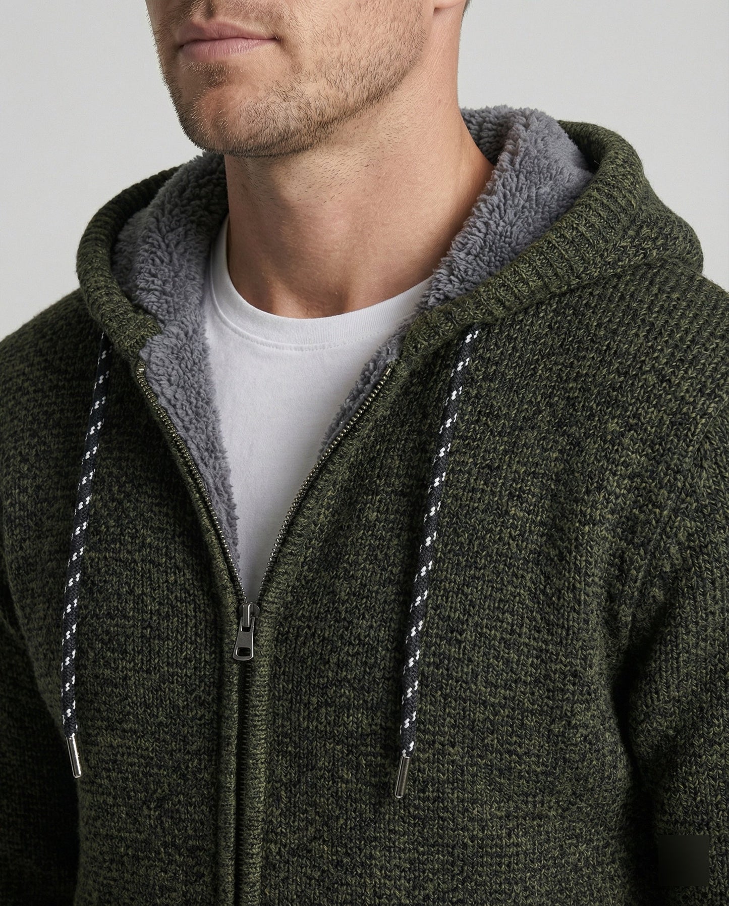 Herren Herbststrickjacke mit Kapuze