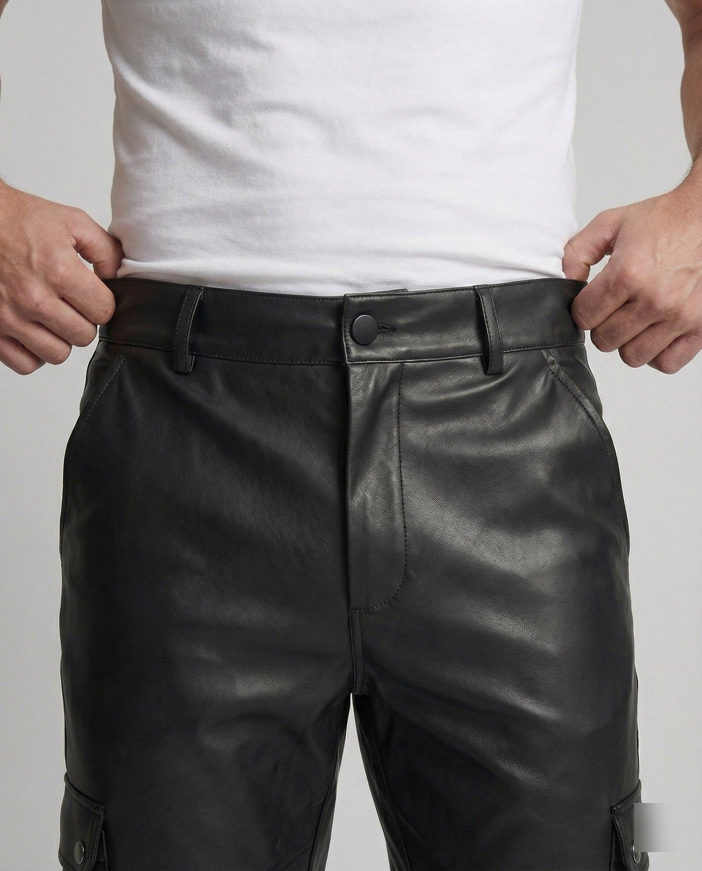 Herren Kunstleder Cargo-Hose