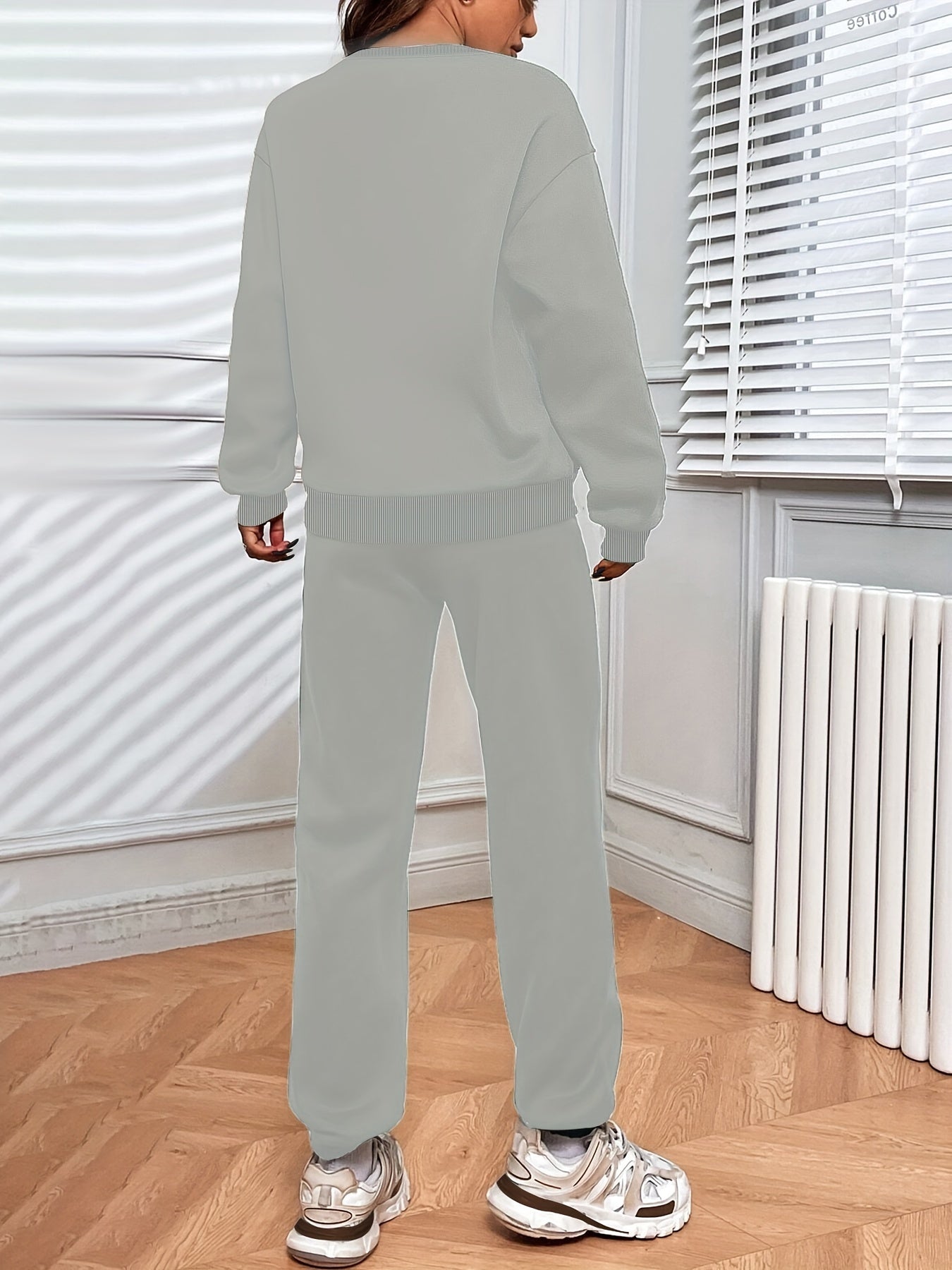 Damen Jogging Set Oversized Sweatshirt und Hochtaillierte Jogger - Eveloria