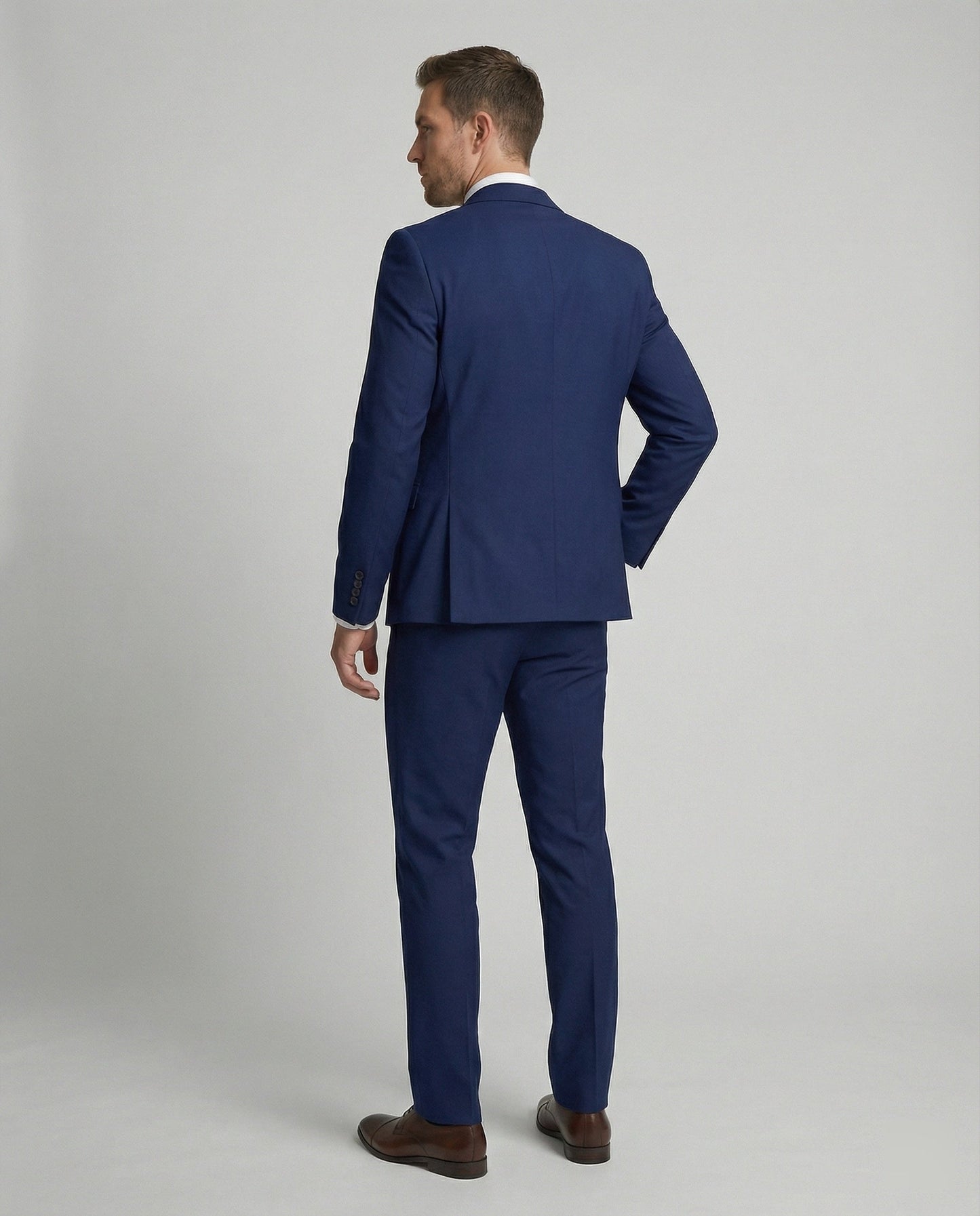 Eleganter Herrenanzug Hochwertig wird zu: Herrenanzug Elegantes