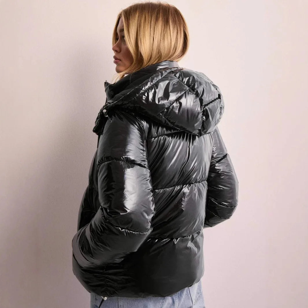 Damen Kurz-Pufferjacke Kapuze Leicht Glänzend