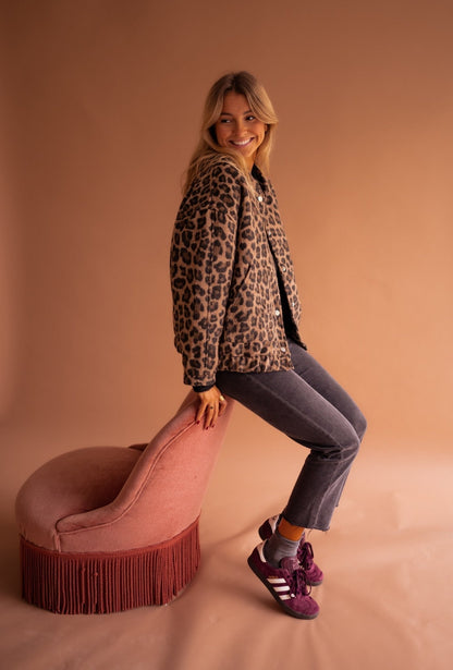 Damenjacke Leopardenmuster Knopfleiste