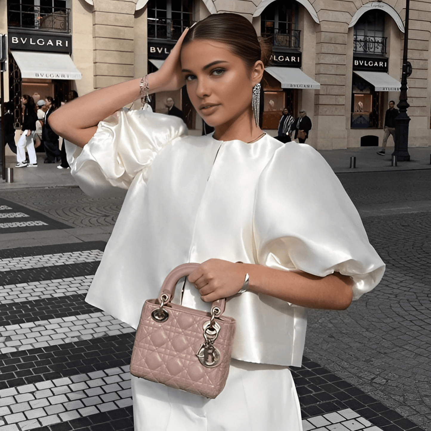 Damenbluse Weiße Seidenoptik Puffärmel Elegante Bluse - Eveloria