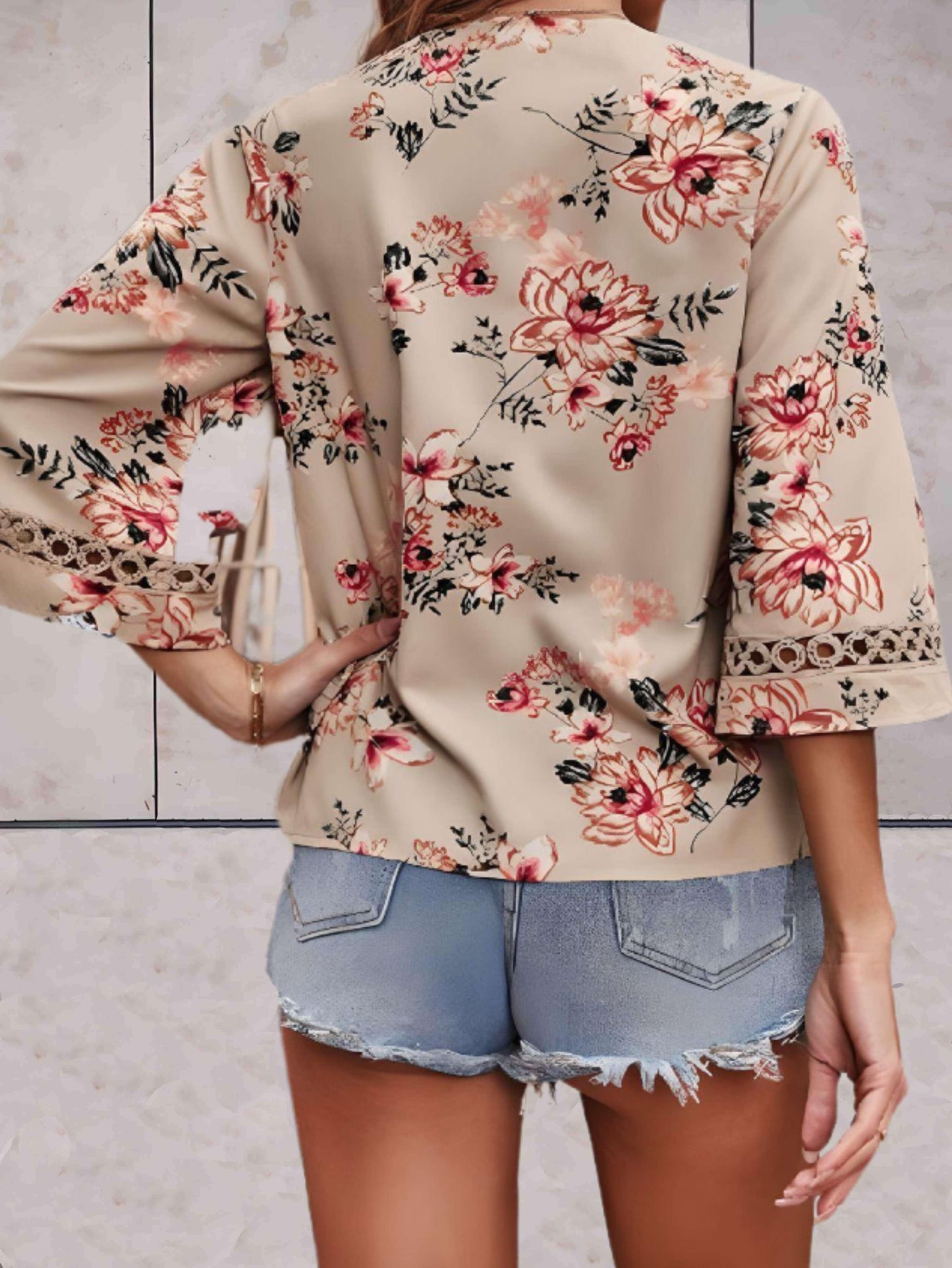 Damen Sommerbluse V-Ausschnitt Spitzen-Details Elegante Bluse