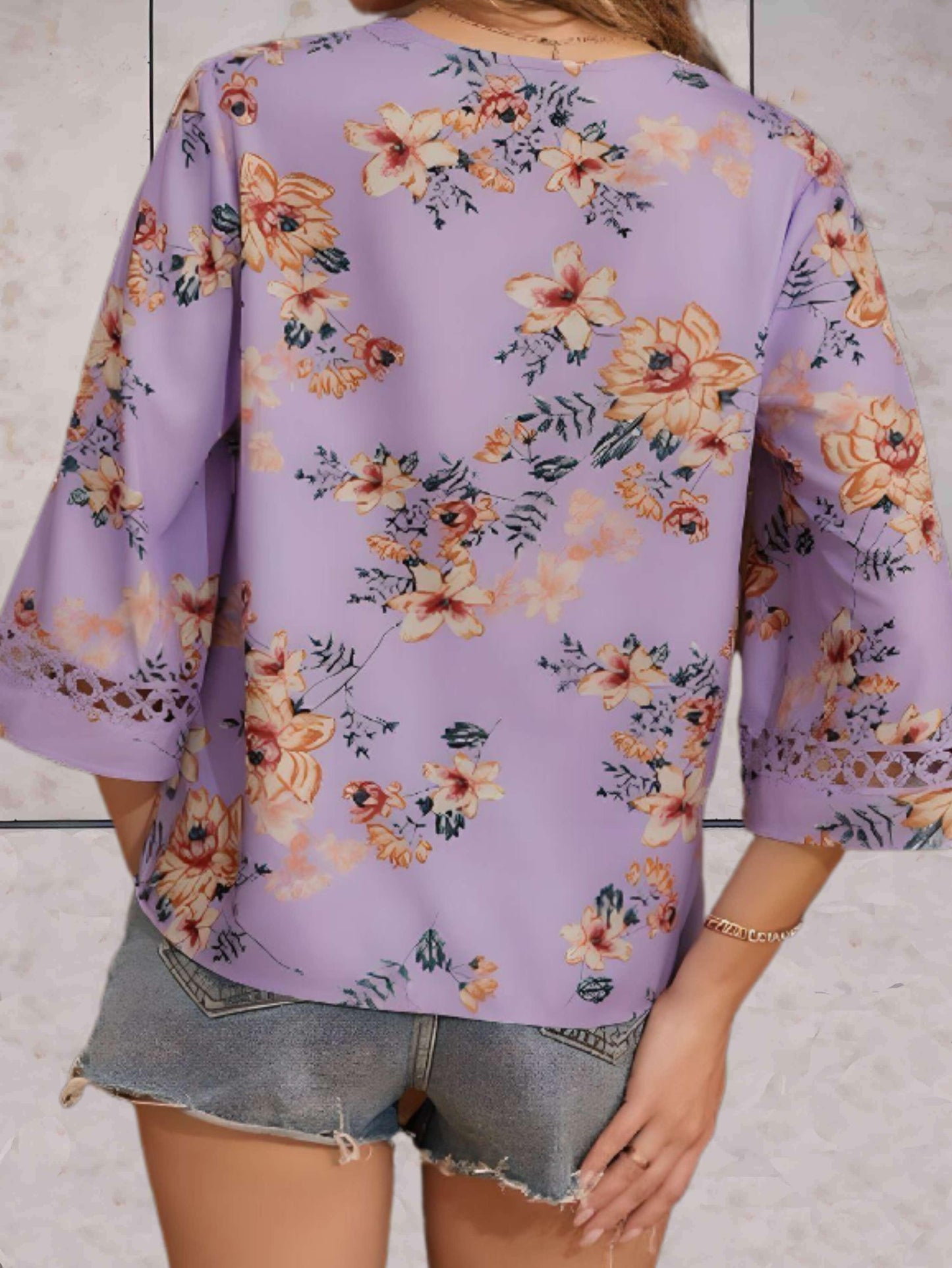 Damen Sommerbluse V-Ausschnitt Spitzen-Details Elegante Bluse