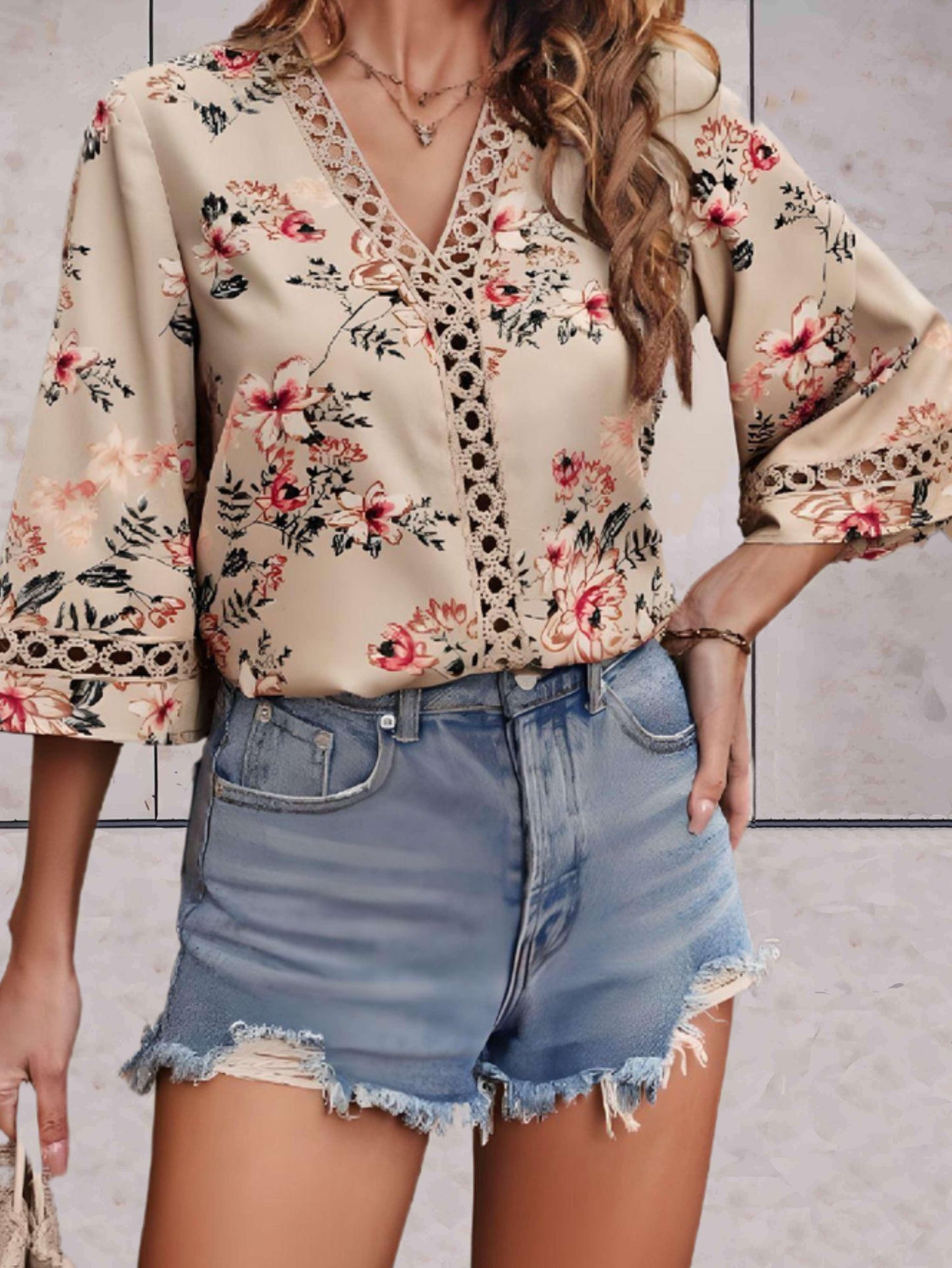 Damen Sommerbluse V-Ausschnitt Spitzen-Details Elegante Bluse
