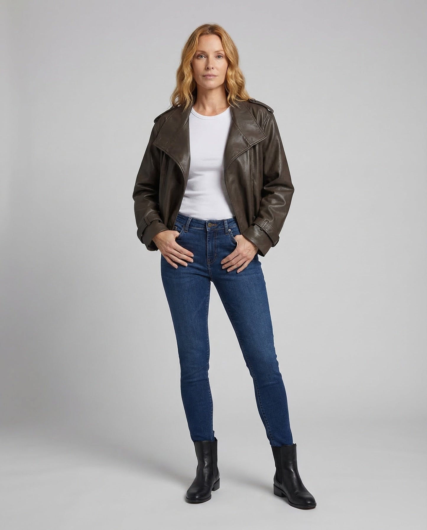 Damen Kunstlederjacke Doppelreiher Kurz - Eveloria