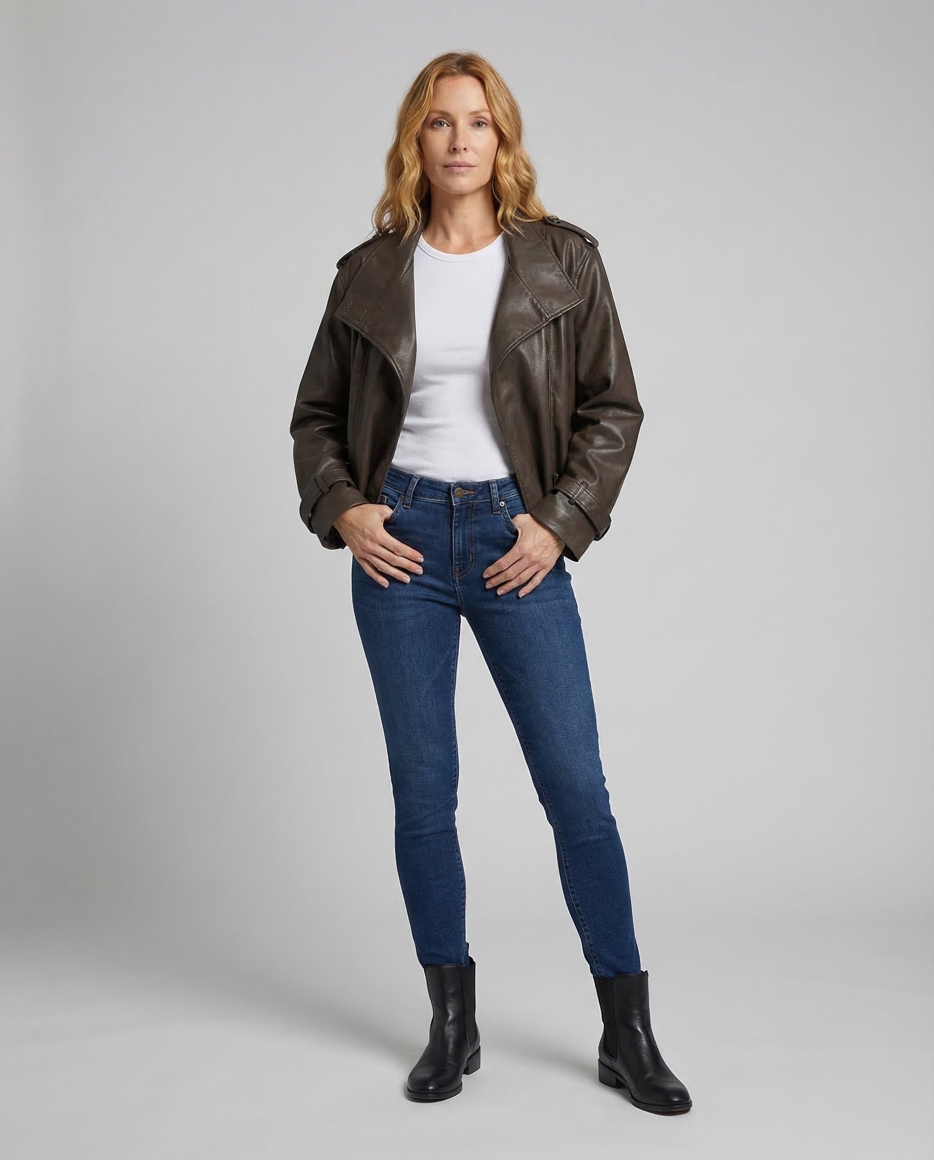 Damen Kunstlederjacke Doppelreiher Kurz - Eveloria