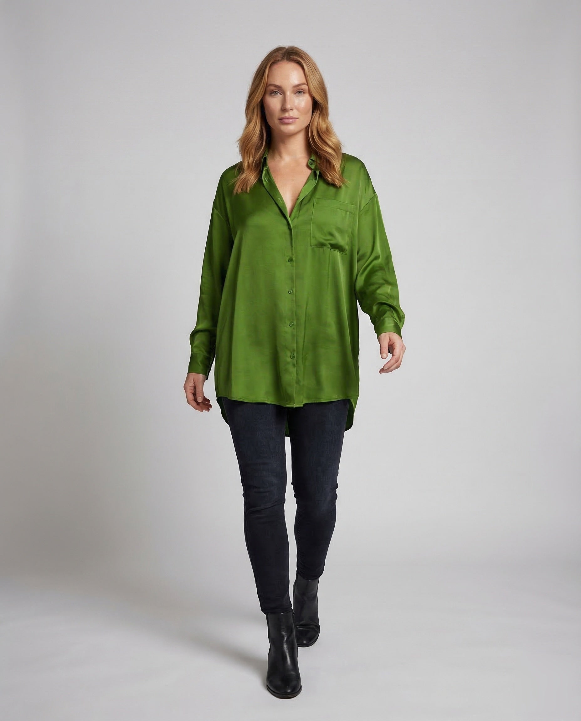 Damen Satin Hemdbluse Oversize V-Ausschnitt - Eveloria