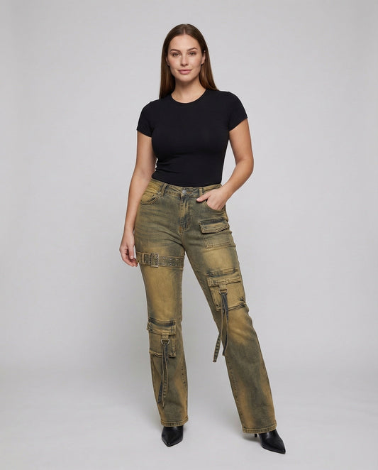 Damen Cargo-Schlagjeans mit Schnallen und Taschen - Eveloria