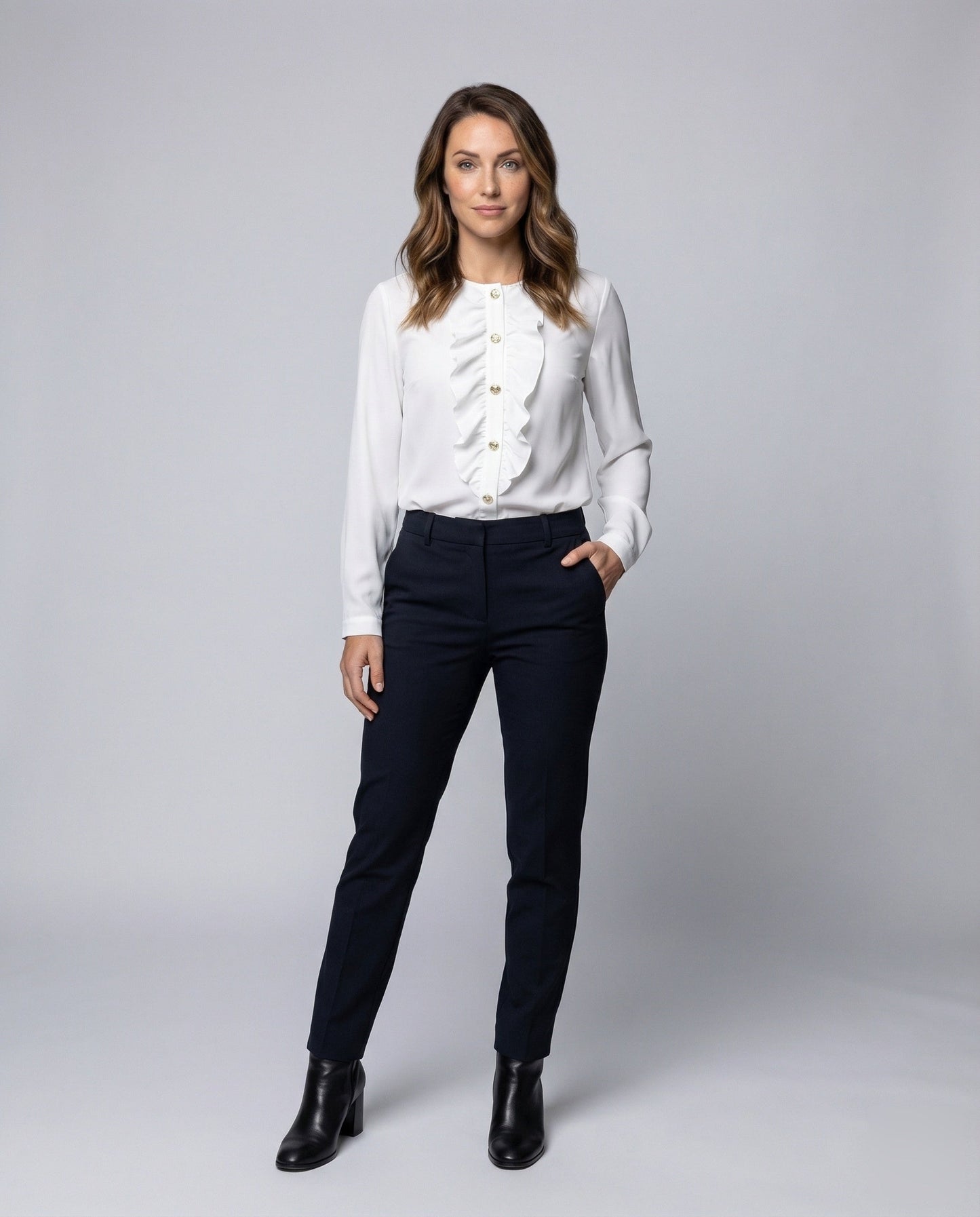 Damen Rüschenbluse Rundhals Metallknöpfe - Eveloria