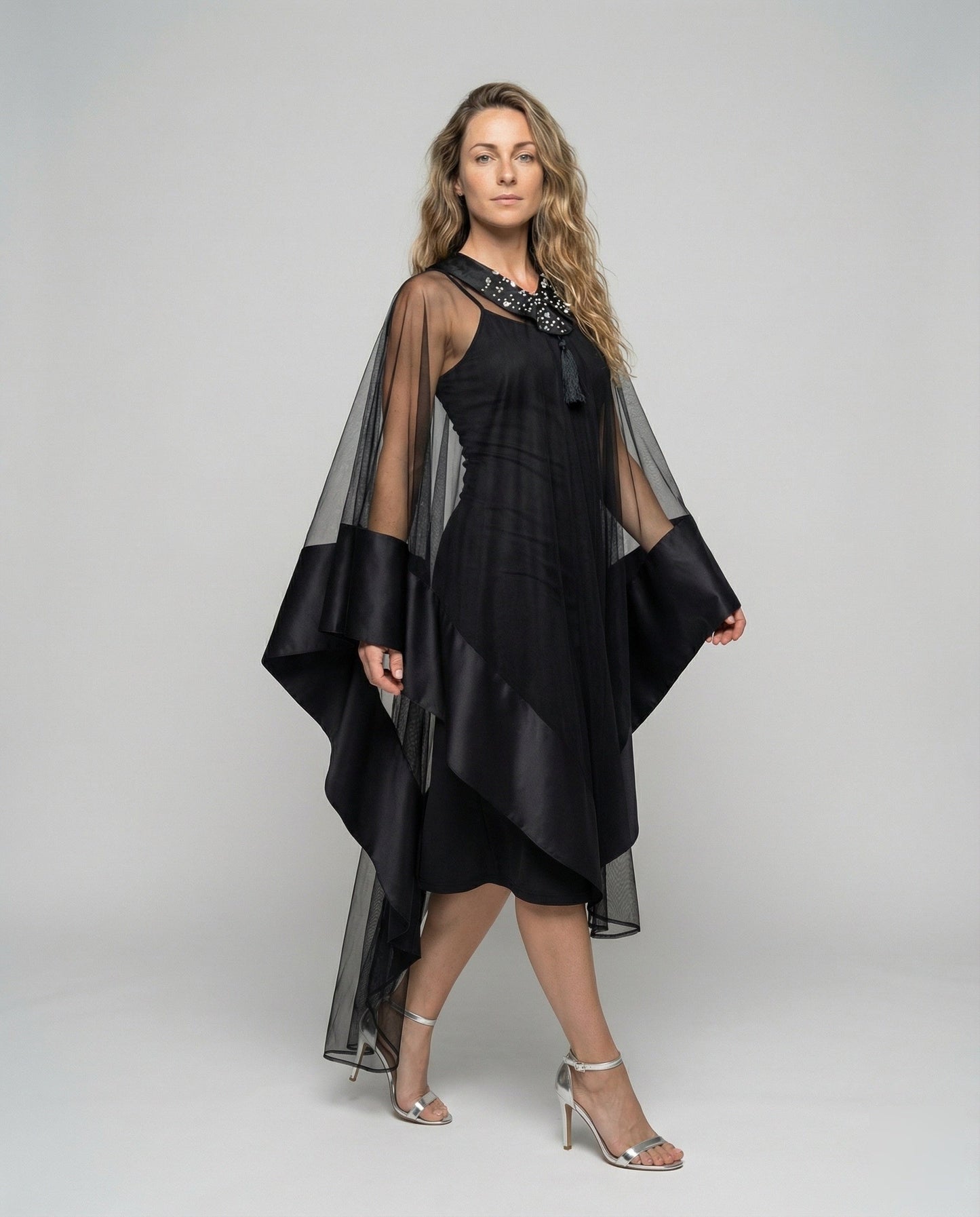 Damen Abendkleid Cape-Ärmel Elegantes Langkleid Schwarz - Eveloria