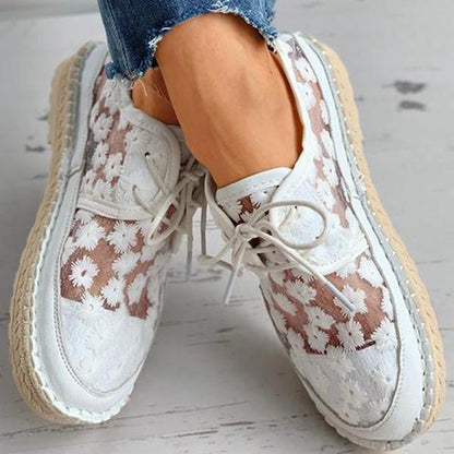 Eveloria Damen Sneaker Bestickt Weiß