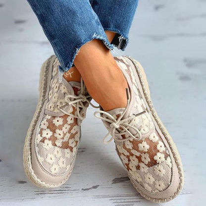 Eveloria Damen Sneaker Bestickt Weiß - Eveloria