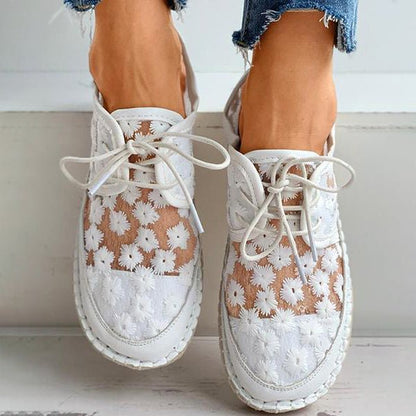 Eveloria Damen Sneaker Bestickt Weiß
