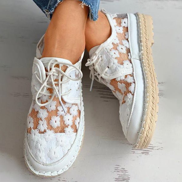 Eveloria Damen Sneaker Bestickt Weiß