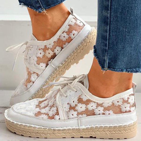 Eveloria Damen Sneaker Bestickt Weiß