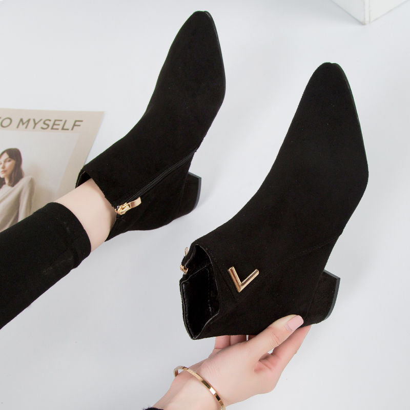 Damen Stiefeletten Wildlederoptik Spitzes Ende Blockabsatz
